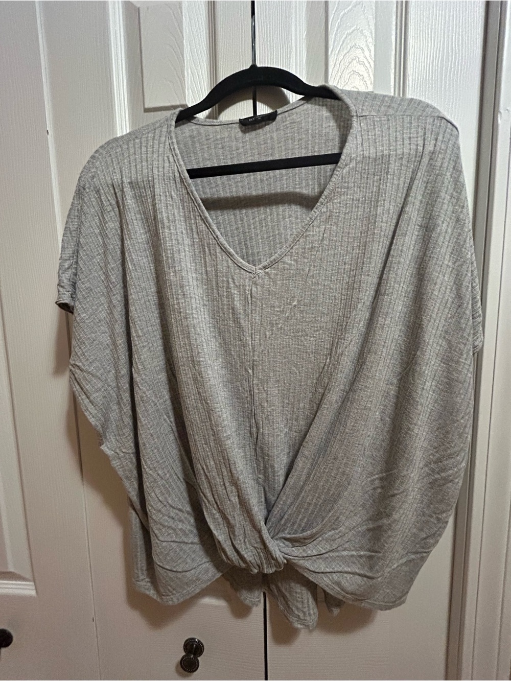 Botanique Light Gray Ribbed V-Neck Knot-Front Women’s Top